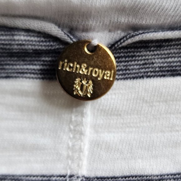 NWOT Rich & Royal Gray/White Striped Scoop Neck Ruffled Jersey Size XS - Picture 12 of 16